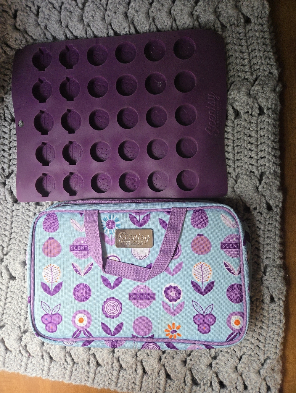 Scentsy Purple & Teal Wax Warmer Travel Case Set
